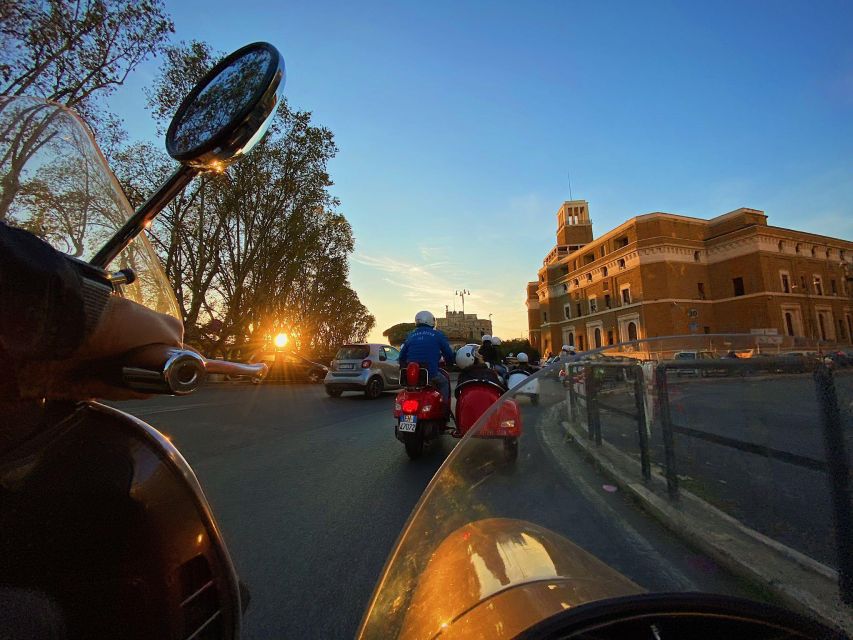 Afternoon Vespa Sidecar Tour with Gourmet Gelato Stop - St. Peter and Gianicolo Hill: Two Kinds of Awe