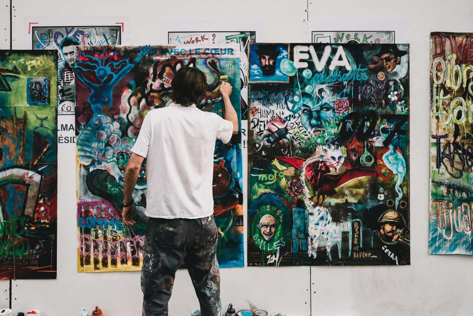 Art & Craft: Beer Tour with Street Art in Rome - The 2501 sign and the Alice Pasquini + Maupal stop