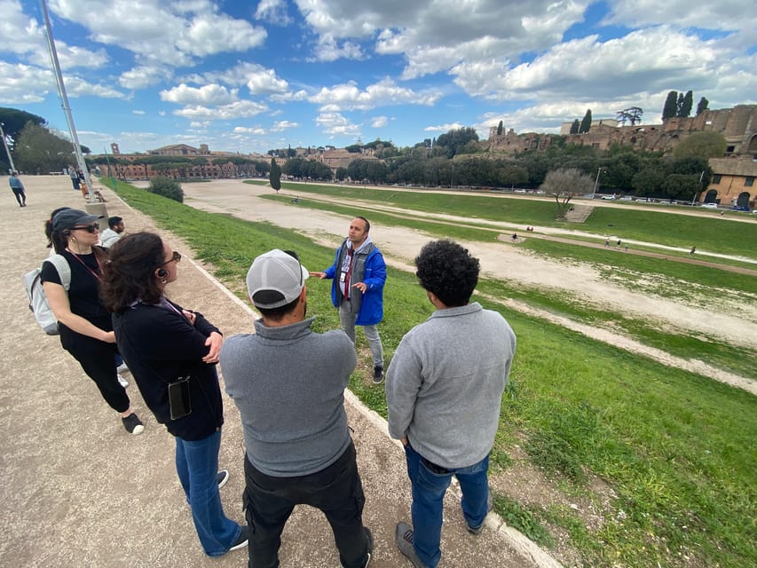 Best of Rome Electric Bike Tour - Trevi Fountain and Piazza Venezia: coins, views, and fast photo power