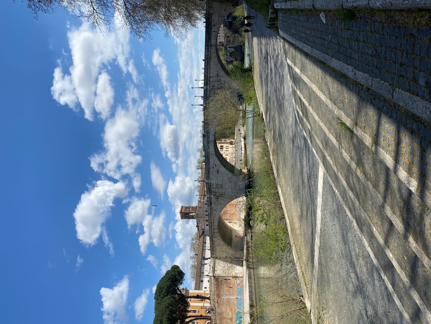 Best of Rome Electric Bike Tour - The guide experience: why the headset matters