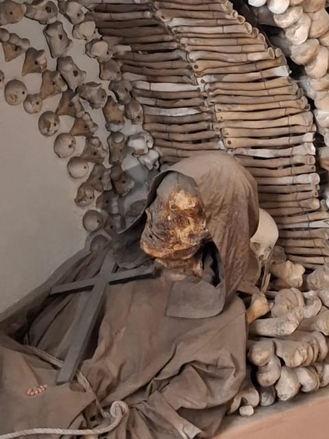 Bone Crypts & S. Clemente ENGLISH tour - tickets included - San Clemente al Laterano: four levels underground you can actually see