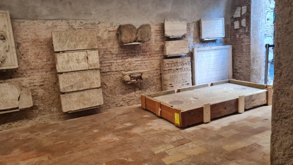 Castel Sant' Angelo: The most famous Fortress of Rome - Hall of Hadrian’s Ashes: the emotional center of the story