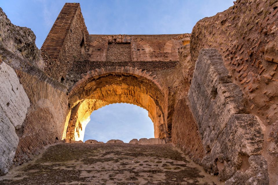 Colosseum Gladiators Gate & Arena Express Guided Tour - Arch of Constantine: the ending that ties Colosseum to the next chapter