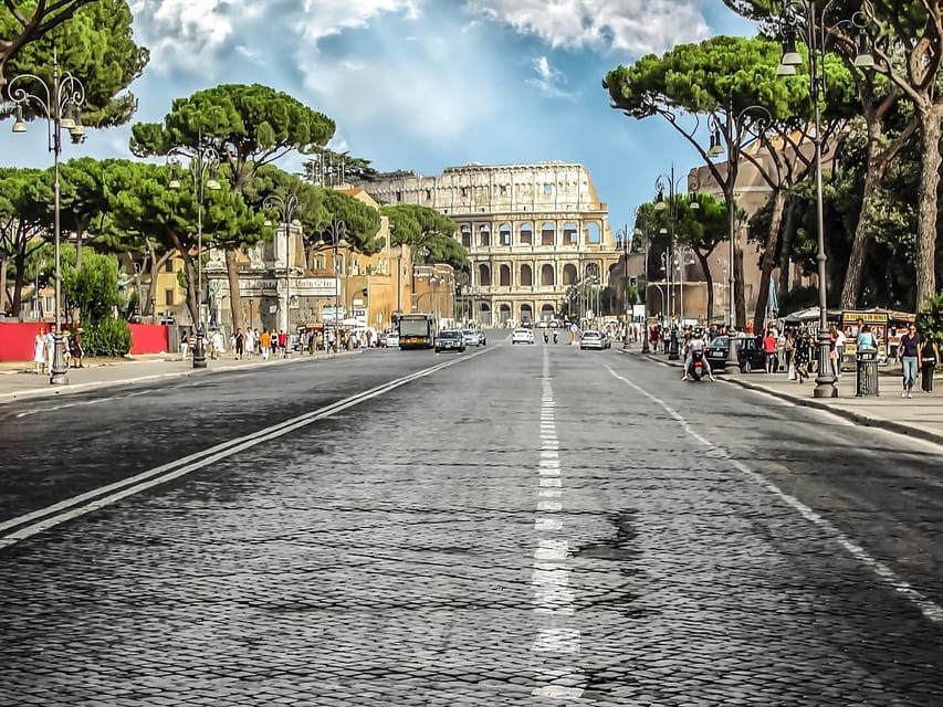 Colosseum, Palatine and Forum tour with virtual guide - When the phone guide works best (and when it won’t)