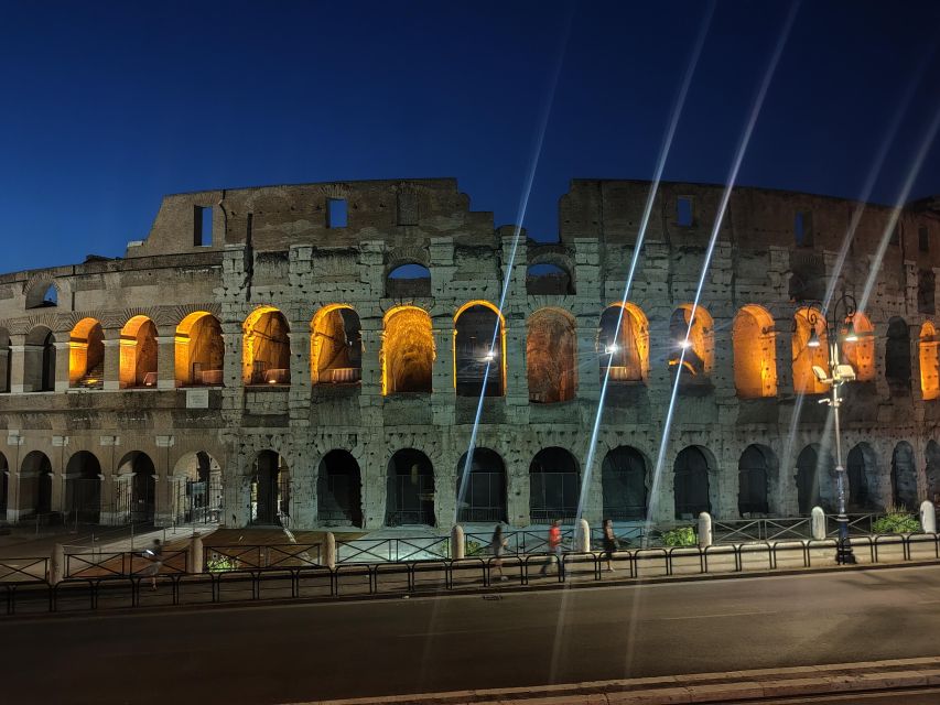 Elegant Rome by night tour and dinner in a local restaurant - Spanish Steps, Trevi Fountain, and Tiber Island: Perfect for Photos, Not for Loitering
