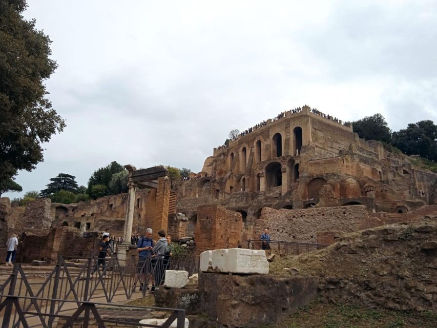 Exclusive tour of Ancient Rome and Domus Tiberiana - What to do with security, tickets, and your small-bag rule