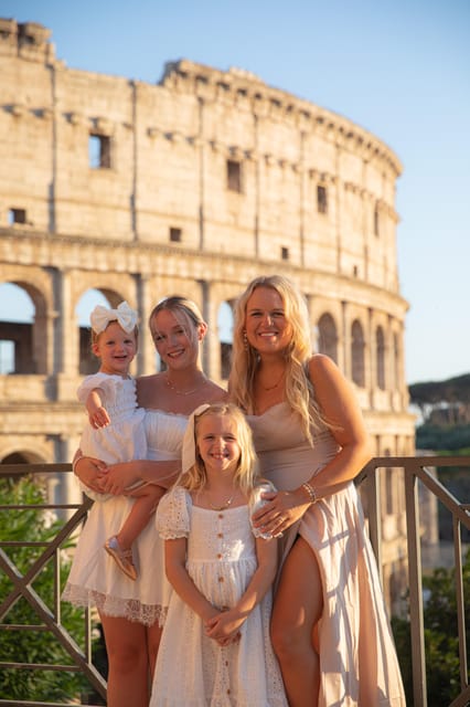 Expert Photographer of Rome with Guide - Piazza Venezia and the Pantheon: moving through icons without losing control