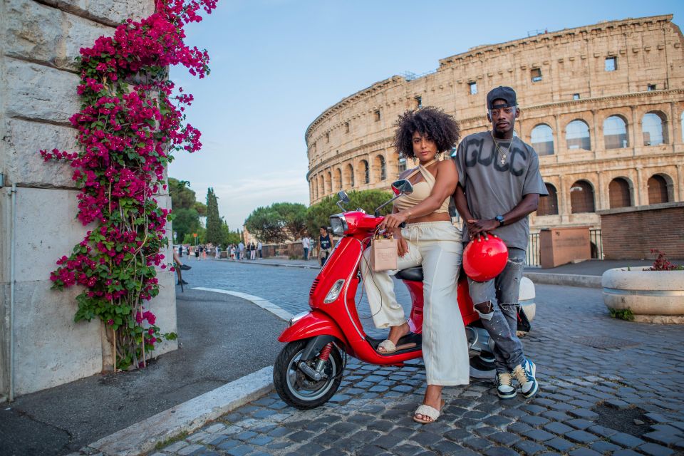 Explore city on Vespa with Professional Photographer - Key things you’ll notice
