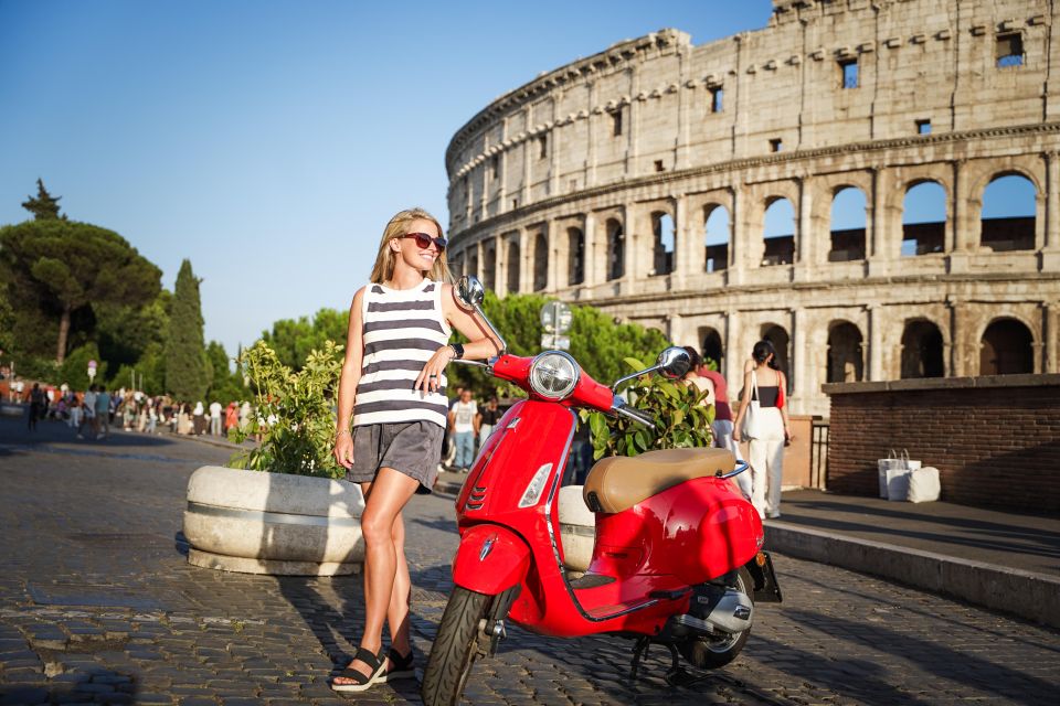 Explore city on Vespa with Professional Photographer - Gianicolo Hill: Rome spread out under your feet