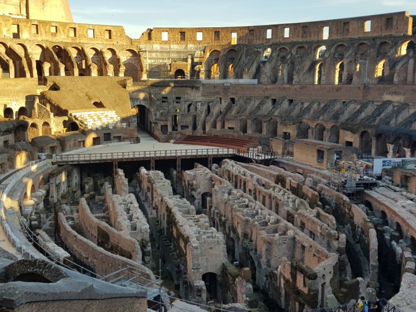 Explore Colosseum and Roman Forum with an Archaeologist - Guided time at each stop: what not to miss