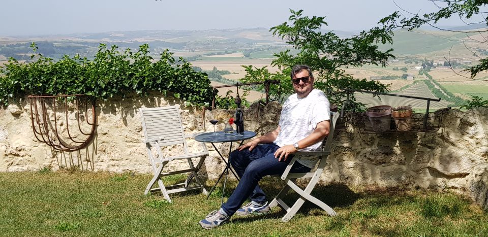 From Civitavecchia: Tuscany-Latium Wine Tour with Tastings - Guide matters: English narration that keeps the day grounded
