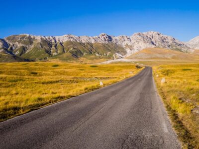 From Rome: Day trip to Abruzzo, Hidden Gem of Italy - Campo Imperatore: The Italian Tibet high-plateau views (and altitude reality)