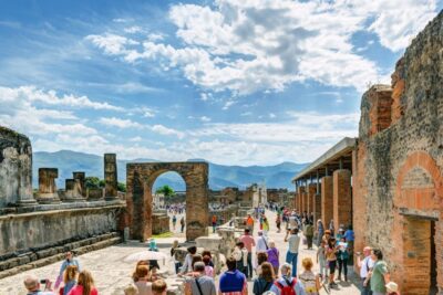 From Rome: Pompeii & Naples Private Full-Day Tour - Guided Pompeii for 2 hours: what you see and why it sticks