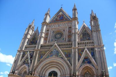 From Rome: Umbria, Assisi and Orvieto Day Tour - Pickup in Rome: inside the Aurelian Walls, small group, fewer hassles
