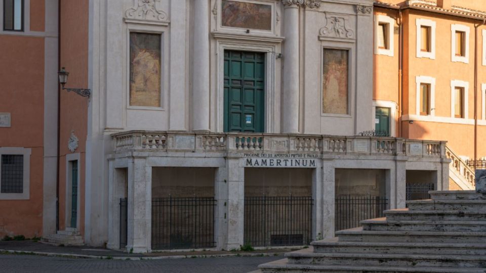 Gladiators & Saints: Colosseum Arena and St. Peter's Prison - The short break: why you should use it
