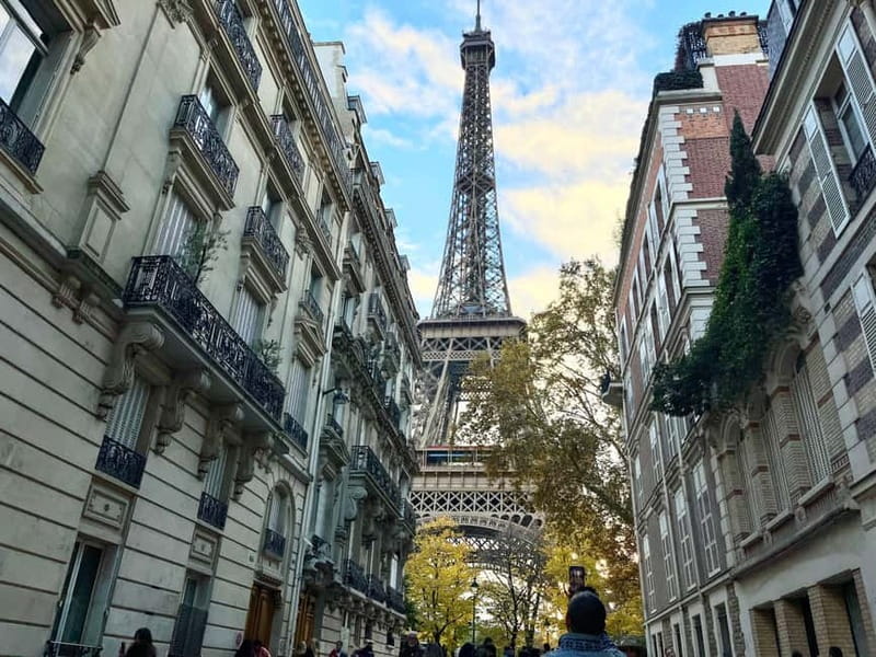 Paris: Eiffel Tower Summit or Second Floor Guided Tour - The “two-stop” flow that keeps your time usable