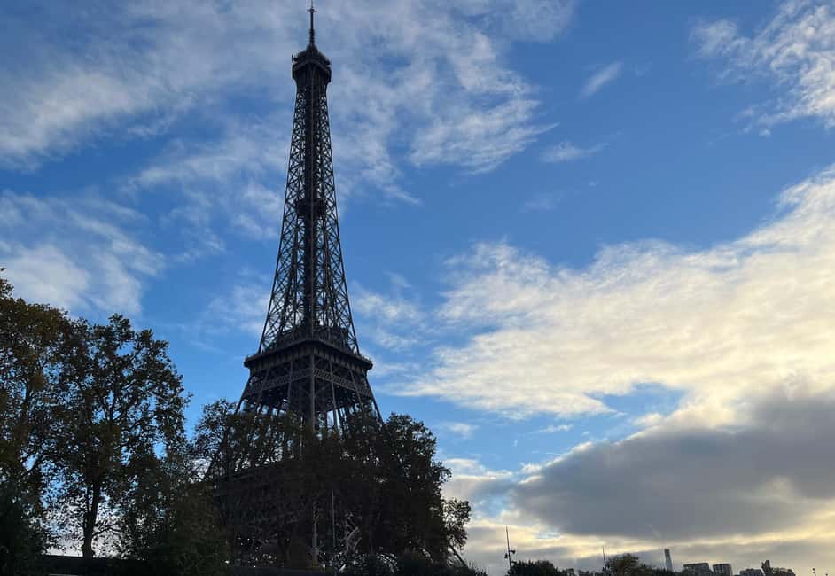 Paris: Eiffel Tower Summit or Second Floor Guided Tour - Lines, timing, and what to wear so the tour feels easy