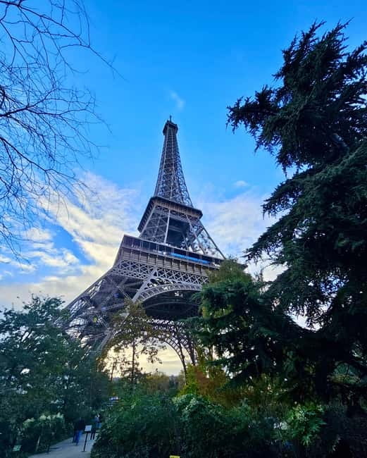 Paris: Eiffel Tower Summit or Second Floor Guided Tour - Meeting point: where to start (and how not to lose your group)