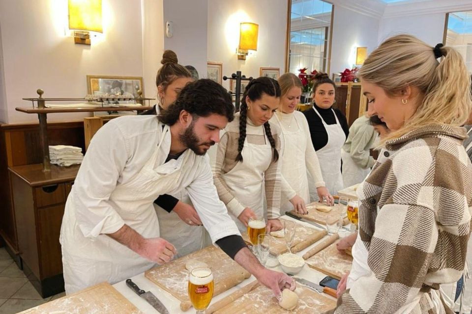 Pasta Cooking Class with Pesto Sauce Making in Rome Center - Genoese Pesto Making: Fresh, No-Cook Sauce Skills