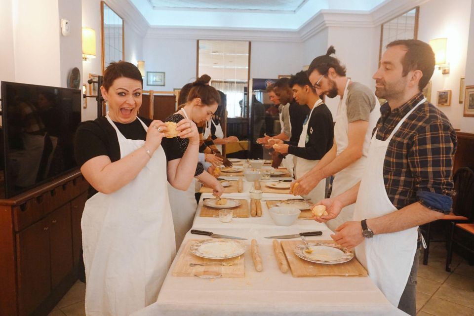 Pasta Cooking Class with Pesto Sauce Making in Rome Center - What the Meal Is Like After Class