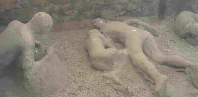 Pompeii and Amalfi Coast Full-Day Tour from Rome - Pompeii First: Streets, Baths, and the Feeling of Everyday Life