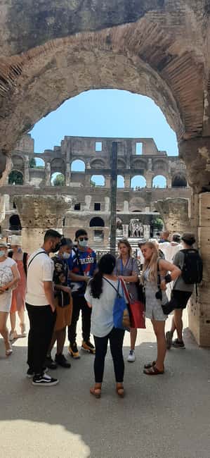 Private 1.5-Hour Family-Friendly Tour of the Colosseum - Security and Entry: What to Expect Before You Even See the Stones