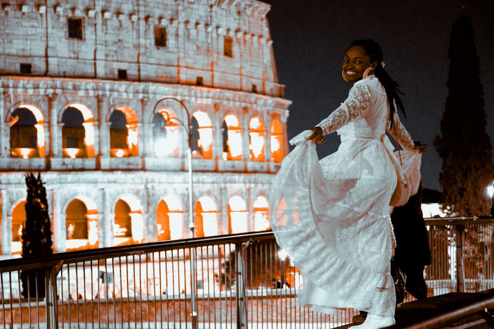 Private Professional Photoshot in Rome & Video - Night-light photography in Rome: using the glow instead of fighting it