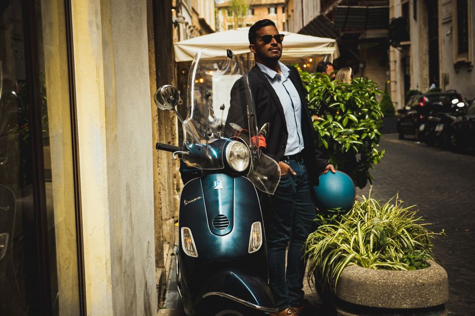 Professional photoshot in Rome - Vespa photoshoot in Rome: the fun part that adds variety