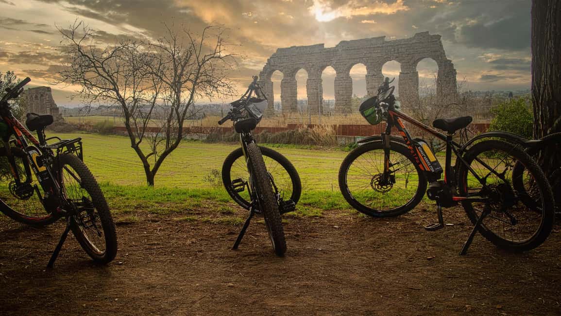 Roma: DELUXE Appian Way Bike Tour, Catacombs Visit & Lunch - Key highlights worth your time