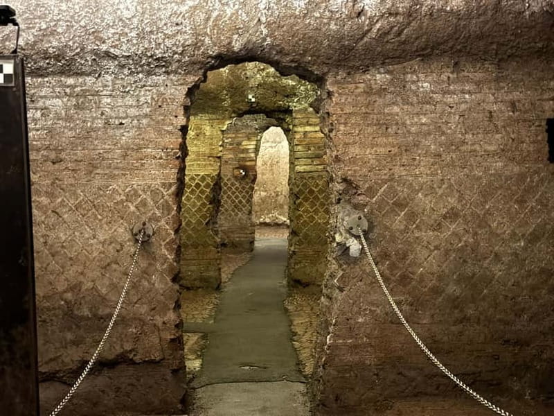 Rome: 2.5-Hour San Clemente & Underground Private Tour - St Peter in Vincoli: Chains, Relics, and Michelangelo’s Moses