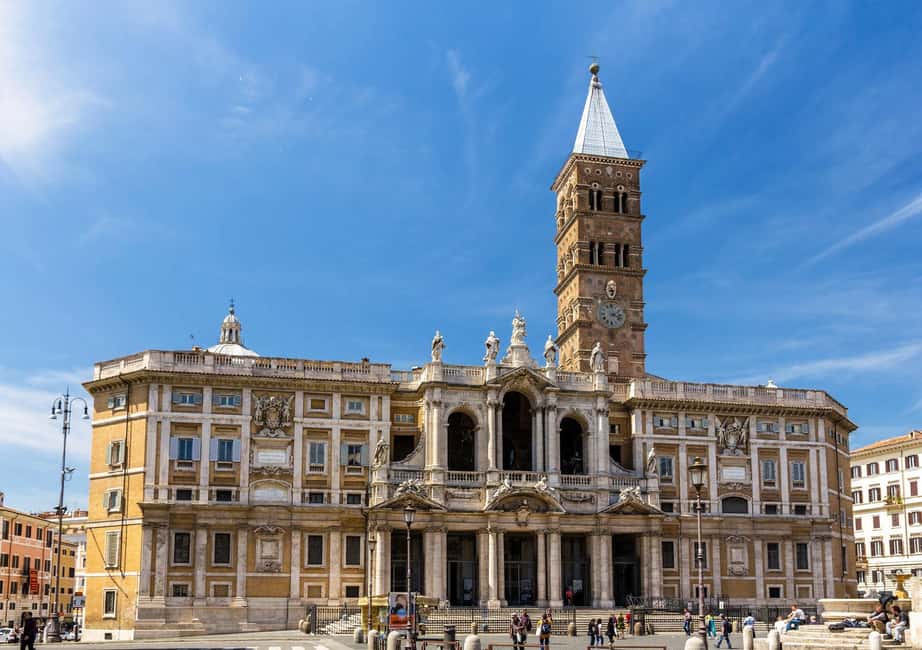 Rome: 3 Papal Basilicas Guided Tour with Minivan Transfers - Stop 2: St. John Lateran and the Holy Stairs Connection