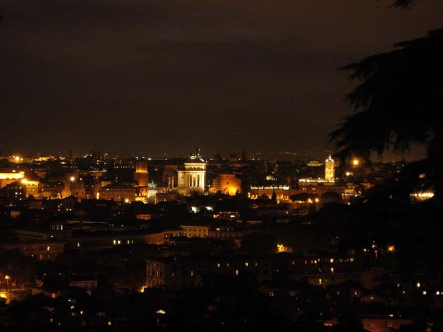Rome After Dark: Private Luxury Night Tour by Car - Drivers and the Language Factor: What You Should Expect in Real Life