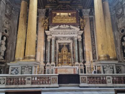 Rome: Ancient Jubilee in the 4 Major Basilicas - Meeting at Piazza Giovanni XXIII: Find the Lion Sign Early