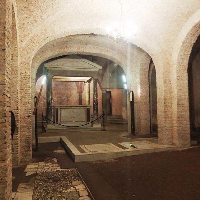 Rome: Appian Catacombs tour with transfere - Rome’s Appian Catacombs: why this underground stop hits hard