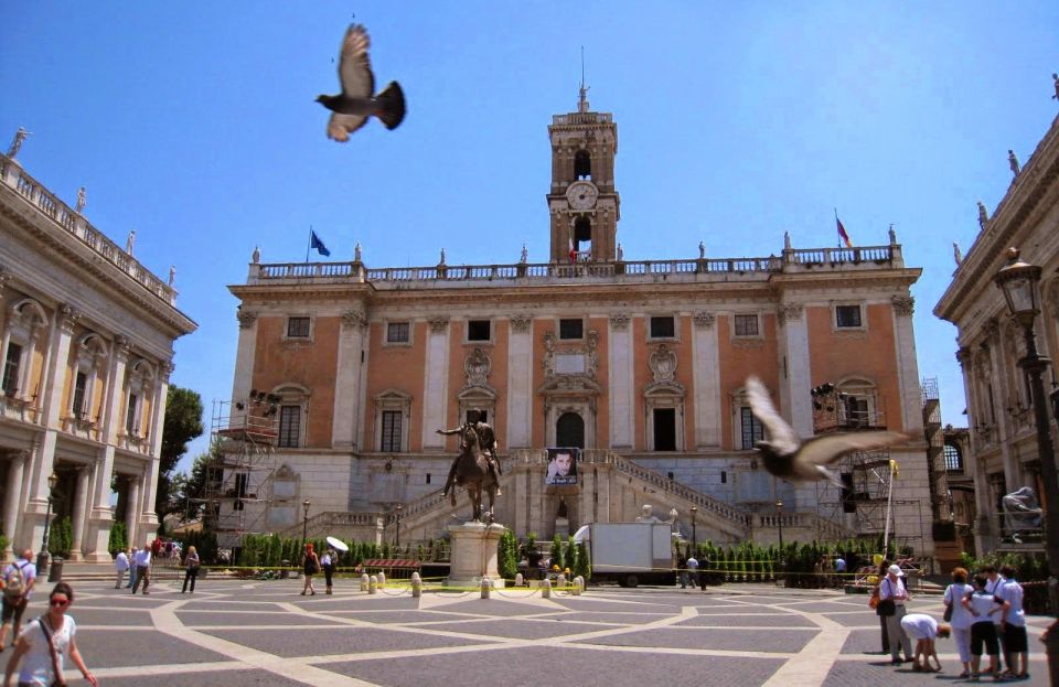 Rome: Capitoline Museums Private Guided Tour - Palace of the Conservatives courtyard: Constantine, Brutus, and the famous bronzes