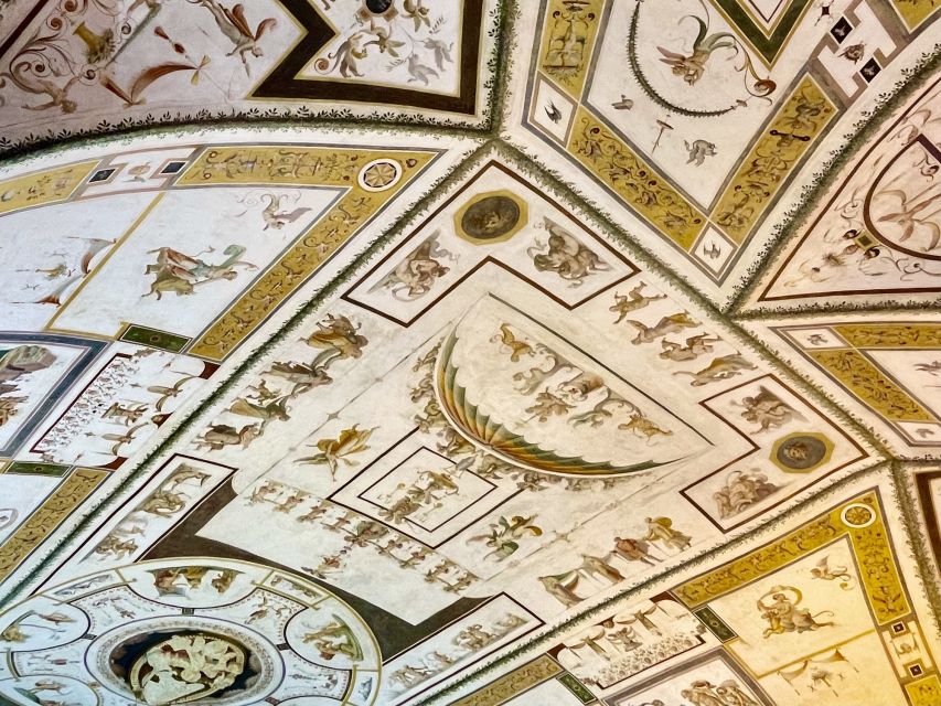 Rome: Castel Sant'Angelo and Hadrian's Tomb Guided VIP Tour - Rome’s Fortress With a Built-In Story: How This VIP Tour Feels