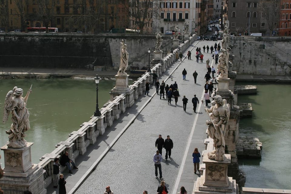Rome: Castel Sant'Angelo Reserved Entry - The Papal Baths of Leo X and Clement VII: Where Beauty Meets Power