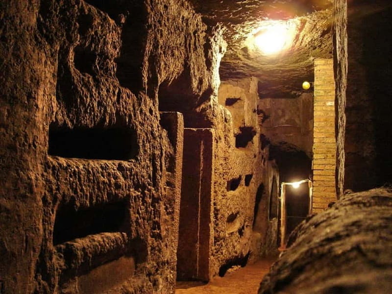Rome: Catacombs and Basilicas with Holy Stairs Tour - Catacombs of Rome: when the guide turns tunnels into a story