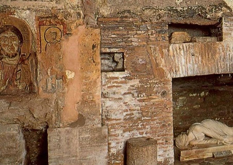 Rome: Catacombs Tour with Private Transfer and Tickets (3h) - Inside the Catacombs: what your guided hour includes
