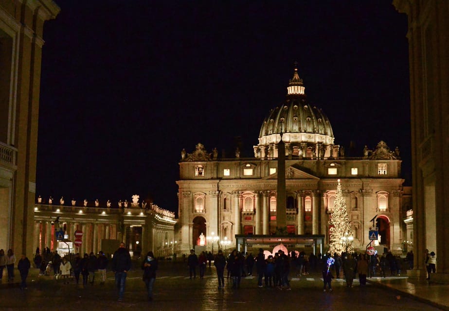 Rome: Christmas Lights Walking Tour - Christmas lights in Rome: why walking beats a grab-and-go plan