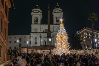 Rome: Christmas Lights Walking Tour - Meeting at Babington’s Tea Room: start point that’s actually findable