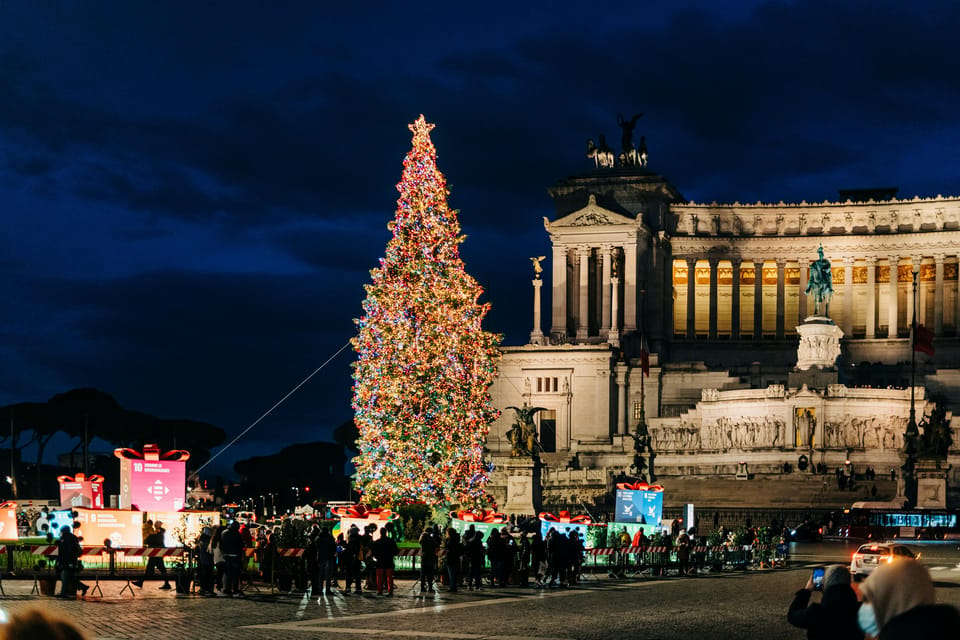 Rome: Christmas Lights Walking Tour - Via dei Coronari and Ponte Sant’Angelo: the scenic photo stop that leads to Castel Sant’Angelo