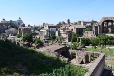 Rome: Colosseum, Roman Forum, and Palatine Hill Guided Tour - Meeting at Italy In Love Tours Near the Colosseum Metro