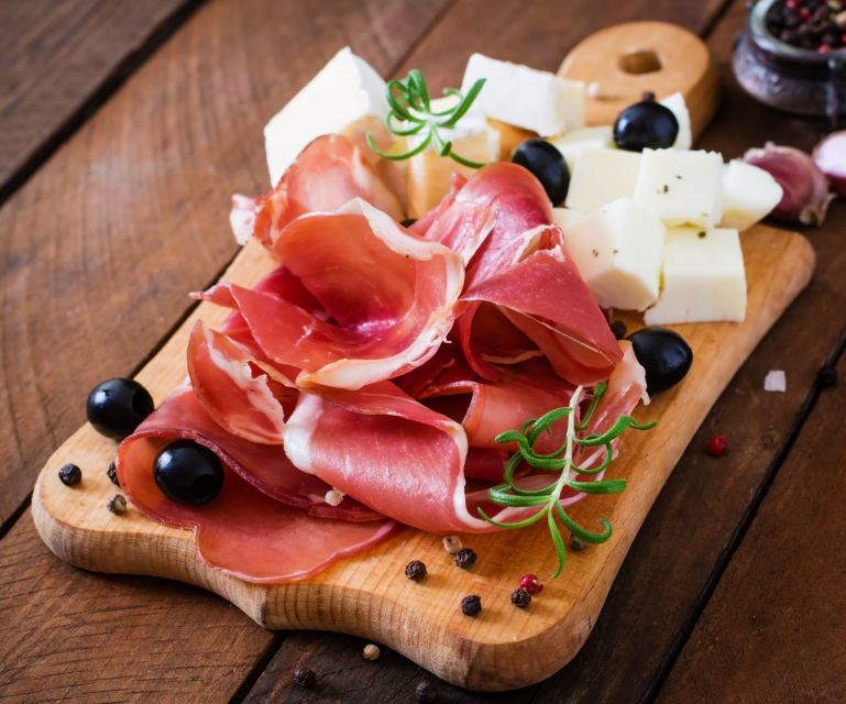 Rome: Flavors of Rome, a Historic Food Tour - Piazza Navona snacks: a classic square with real bite-size stops
