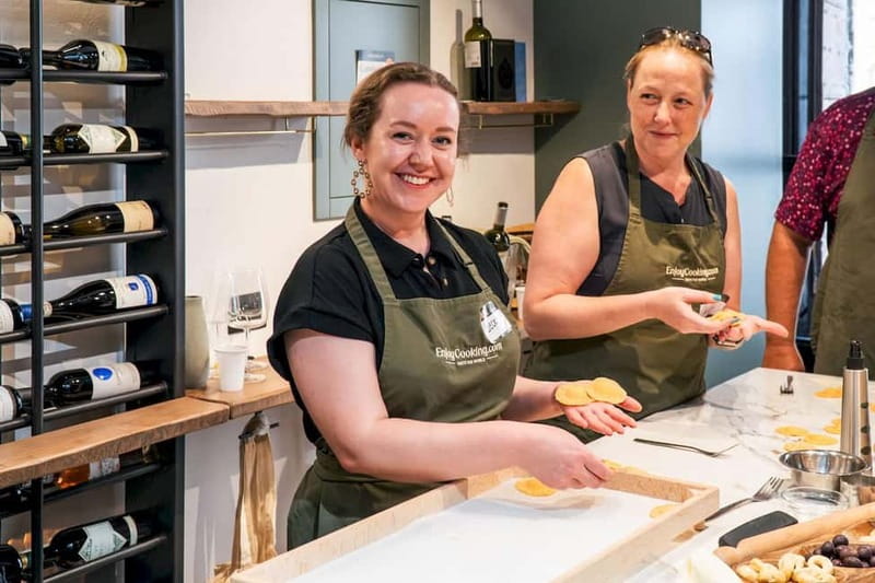 Rome: Hands-On Pasta & Tiramisu Class with Unlimited Wine - How to prepare so you enjoy the whole 3 to 3.5 hours