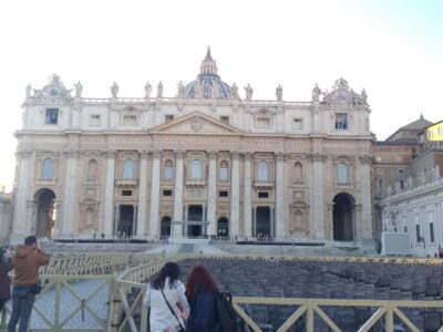 Rome: Majesty of the Vatican Small-Group Walking Tour - Meeting at Via Tolemaide 10 and Keeping Things Simple