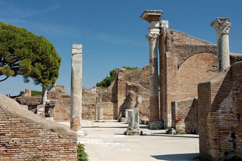 Rome: Ostia Antica Private Walking Tour with Skip-the-Line - Meet at Parco Archeologico: how the private tour starts