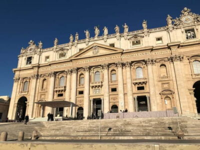 Rome: Papal Audience Experience with Pope Leo XIV - Meeting up in the right bar area (and finding Sandra)