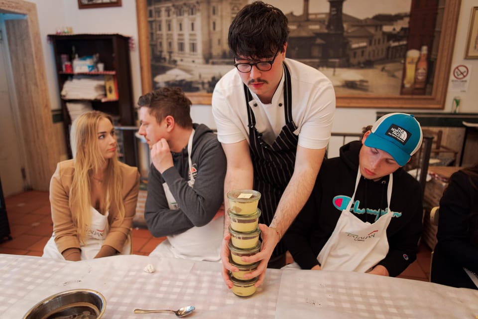 Rome: Pizza and Tiramisu Cooking Class in Piazza Navona - Timing and Getting There Without Stress