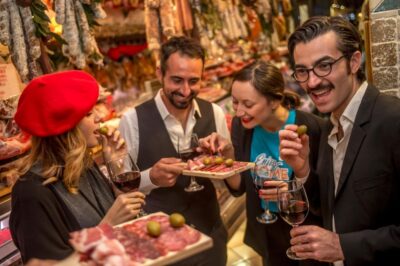 Rome: Private Food Tour in Trastevere and Campo de Fiori - Campo de’ Fiori: the square, the statue, and the market mood